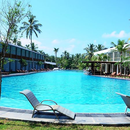 Carolina Beach Resort & Spa Chilaw Exterior foto