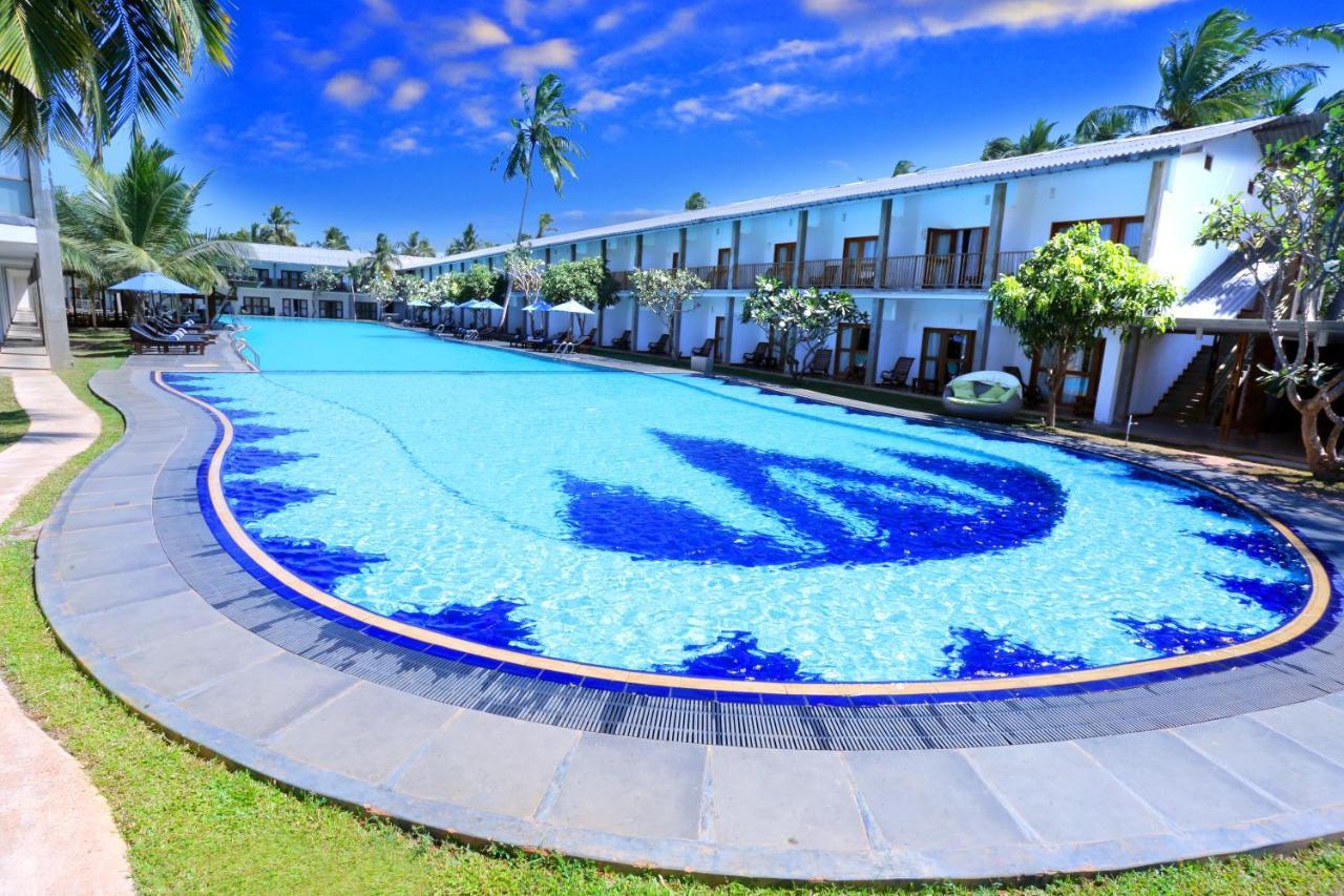 Carolina Beach Resort & Spa Chilaw Exterior foto