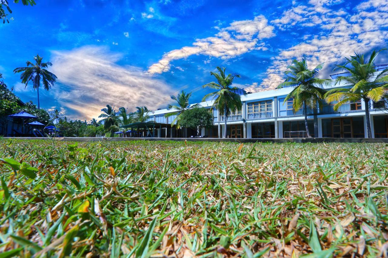 Carolina Beach Resort & Spa Chilaw Exterior foto